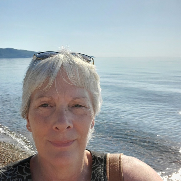 Meet your Posher, Michelle - Picture 1 of 1